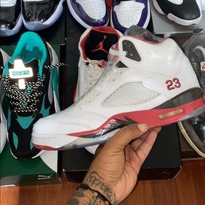 Jordan 5 fire red